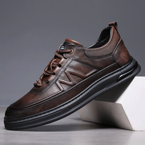 Zapatos de Skate para Hombre, Mocasines, Zapatillas Deportivas, con Cordones, de Cuero, de Caña Baja, con Relieve, Estilo Retro, Hechos a Mano - Product Image 2