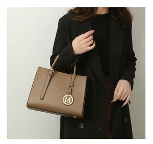 NOUVEAU Ensemble de trois pièces en cuir PU de haute qualité, style bohème vintage, sac fourre-tout, portefeuille et sac à main grande capacité - Product Image 5