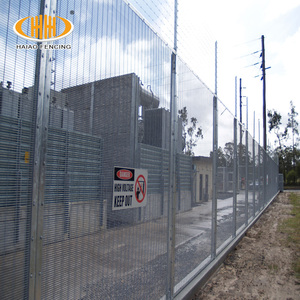Valla de alambre doble 358 con púas decorativas anti-escalada, galvanizada en caliente o con recubrimiento en polvo, económica - Product Image 1