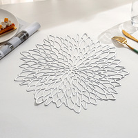 Sous-plat en plastique en forme de fleur de lotus pour la cuisine, style moderne minimaliste, estampé or, résistant à la chaleur, imperméable, circulaire de 38 cm