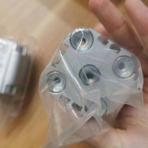 ADVU-32-13-P-A Goede Prijs Originele En Nieuwe Industriële Automatisering Controller Accessoires Cilinder ADVU-32-13-P-A - Product Image 3