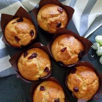 Moules à cupcakes en papier sulfurisé de qualité alimentaire, imprimés avec logo personnalisé, résistants à la graisse, forme tulipe, OEM