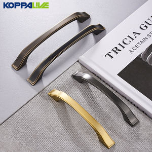 Koppalive Poignées <span class=keywords><strong>de</strong></span> porte <span class=keywords><strong>de</strong></span> meuble en cuivre moderne Poignées d'armoire <span class=keywords><strong>de</strong></span> cuisine en laiton <span class=keywords><strong>doré</strong></span> Poignée pour tiroir <span class=keywords><strong>de</strong></span> commode <span class=keywords><strong>de</strong></span> chambre à coucher - Product Image 2