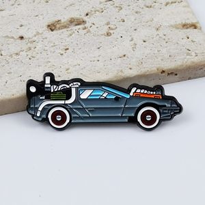 Broche en émail de voiture de sport rétro de dessin animé, inspirée des films de science-<span class=keywords><strong>fiction</strong></span>, badge de revers, bijou, cadeau - Product Image 3
