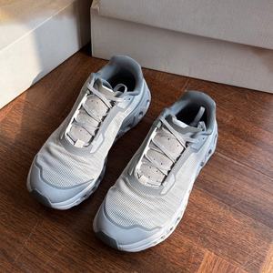 Zapatos Deportivos Personalizados al por Mayor, Zapatos de Diseñador de Lujo Genuinos, Cómodos y Transpirables, Zapatos para Correr en la Nube para Hombre y Mujer - Product Image 1