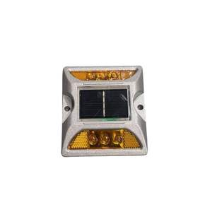 वाटरप्रूफ फ्लैशिंग डेक लाइट बिल्ली आंख मार्कर्स सड़क सुरक्षा के लिए चिंतनशील एल्यूमीनियम सौर रोड स्टड - Product Image 1