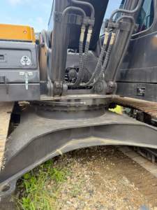 รถขุดมือสอง Volvo EC210 ขนาด 21 ตัน คุณภาพเชื่อถือได้ พร้อมชุดตีนตะขาบที่แข็งแรง เหมาะสำหรับงานขุดดินและงานฐานราก - Product Image 6
