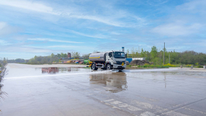 Camion-citerne Foton 4X2 de 14600L pour le nettoyage, le refroidissement et la lutte contre les incendies d'urgence – Ventes directes fabricant - Product Image 4