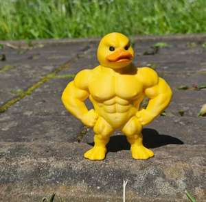 Jouet de voiture muscle personnalisé en forme de canard jaune, décoration de bureau créative en plastique, bijou, blague pratique - Product Image 1