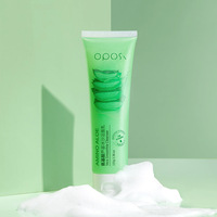 Nazik peeling köpüren yüz temizleyici özel etiket Vegan cilt aydınlatıcı Aloe Vera Amino asit yüz yıkama temizleyici