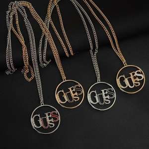 Collar con <span class=keywords><strong>Colgante</strong></span> Redondo Estilo Coreano con Incrustaciones <span class=keywords><strong>de</strong></span> Esmalte y Piedras Preciosas, Gargantilla con <span class=keywords><strong>Colgante</strong></span> Único y Elegante, Joyería <span class=keywords><strong>GUESS</strong></span> - Product Image 3