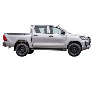 Camioneta Hilux 2023 Modelo SR5, Motor Diésel Turbo, Transmisión Manual, Neumáticos R17, Volante a la Izquierda, 5 Asientos, Interior de Tela, Faros Halógenos - Product Image 1