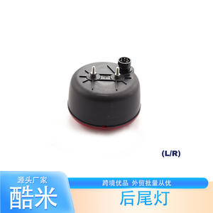 Luz Trasera para Motocicleta Kumi 23-8200-517, Función Única, con Conector de 8 Pines Tipo Panal, para Luces Aspock de 3 Habitaciones - Product Image 2