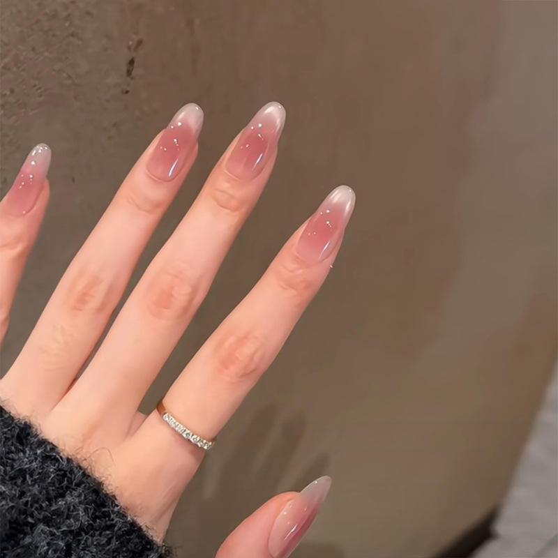 BY1885 élégant et gracieux