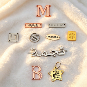 Plaques métalliques gravées au laser personnalisées, étiquettes de logo de marque personnalisées pour la décoration de vêtements - Product Image 3