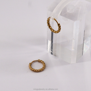 Pendientes de Clip Franceses Retro con Diseño Trenzado Diseño Inusual y Único. Pendientes de Acero Inoxidable para Uso Diario - Product Image 6