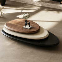 Ensemble de tables basses gigognes modernes avec finition peinte en placage de bois, meubles contemporains ovales pour salon