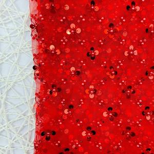 Vente directe d'usine Tissu brocart Jacquard Robe de scène pour filles Robe de mariée Dentelle Maille Trèfle à quatre feuilles Broderie de perles Paillettes 100% - Product Image 4