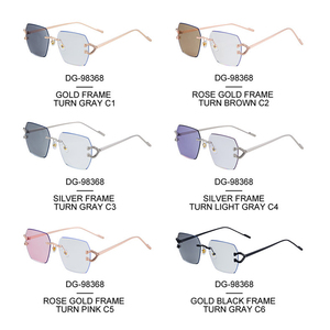 <span class=keywords><strong>Gafas</strong></span> <span class=keywords><strong>de</strong></span> <span class=keywords><strong>Sol</strong></span> <span class=keywords><strong>de</strong></span> Moda 2026, Diseño Moderno, Logotipo Personalizado, Sin Montura, Fotocromáticas, Anti Luz Azul, UV400, para Mujer - Product Image 2