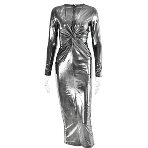 Vestido midi europeo americano con cuello en V, manga larga, pliegues y capa transparente para mujer, ropa de noche. - Product Image 5