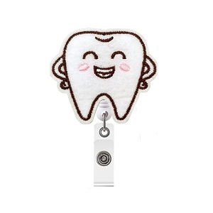 Porte-Badge médical à dents brodées Style mixte pour accessoires de dentistes - Product Image 4