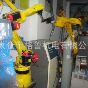 Robot articulé FANUC d'occasion pour soudage, manutention, découpe, servo-électrique - Product Image 1