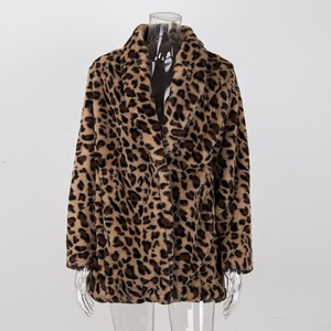 Giacca invernale calda da <span class=keywords><strong>donna</strong></span> giacca di pelliccia sintetica con stampa leopardata alla moda cappotto con tessuto in pelliccia artificiale prodotto finito - Product Image 3