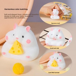 Lindo juguete de goma de West Highland Terrier, de rebote lento, para apretar, alivio del estrés, figura de dibujos animados - Product Image 4