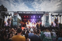 Bannière en tissu maillé polyester grand format pour festival de musique, impression numérique personnalisée, à suspendre en extérieur
