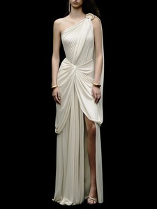 Vestido maxi de satén blanco plisado con abertura, estilo retro, de verano, al por mayor, con tirantes finos, cuello en V, de un solo hombro, cintura natural y corte A ajustado. - Product Image 1