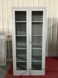 Armoire <span class=keywords><strong>de</strong></span> <span class=keywords><strong>rangement</strong></span> <span class=keywords><strong>de</strong></span> bureau industrielle moderne à 2 portes en verre Classeur en métal à 4 étagères pliable et réglable pour les hôpitaux et les écoles - Product Image 2