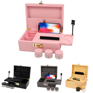 Boîte à roulettes en bois de luxe fabriquée à la main anti-odeur boîte de verrouillage en bambou avec accessoire - Product Image 6