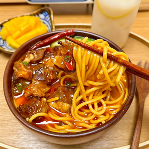 Nouilles instantanées en vrac en gros, saveur bœuf braisé et <span class=keywords><strong>tomate</strong></span>, ramen, fabricant OEM ODM personnalisé, réduction directe usine - Product Image 3