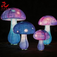 Lanterne en forme de champignon géante en acier 3D et tissu satiné pour la Saint-Valentin, Halloween, les mariages et les spectacles de lumière, décoration extérieure