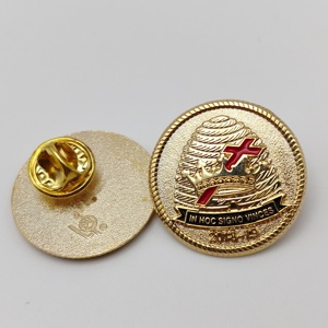 Fabrication de pin's de revers en métal personnalisés OEM/ODM promotionnels de haute qualité – Pin's de revers en métal 2D/3D avec émail dur ou souple sur mesure - Product Image 5