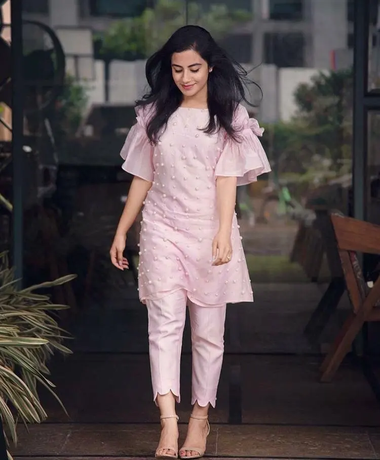 חדש האחרון פורמליות ללבוש כותנה בד מוטי עבודה Kurti בנות ללבוש עם מכנסיים הודי נשים מבוגרים הודו ופקיסטן תמיכה 500
