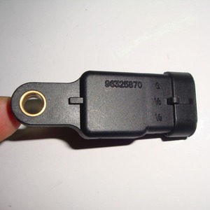 Automotive Intake Manifold Pressure <b>Sensor</b> 96325870 <b>For</b> <b>Car</b> Engine Replacement - Product Image 2