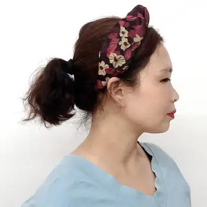 Bandeau en tissu de fleur bordeaux fait à la main, design à la mode pour accessoires de cheveux en gros