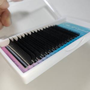 Vente en gros Plateau cils individuels Cils plats mats noirs foncés doux Cils plats elliptiques fabriqués au Viet Nam - Product Image 1