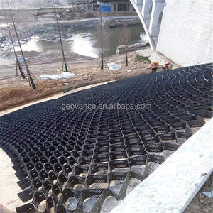 Grille de pavage en géocell HDPE en nid d'abeille extensible pour système de lutte contre l'érosion - Product Image 3