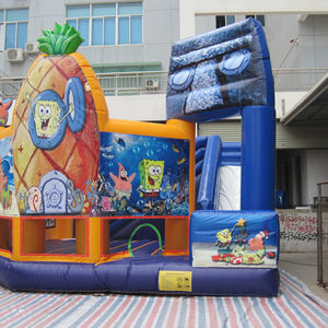 Castillo Inflable con Temática de Piña para Alquiler en Fiestas Infantiles - Product Image 1