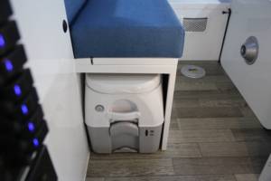 Sang trọng một đúc sợi thủy tinh xe tải <span class=keywords><strong>Camper</strong></span> nhỏ gọn nhưng hoàn chỉnh xe tải Pickup Tương thích với nhà vệ sinh di động mái hiên và nhà bếp - Product Image 3