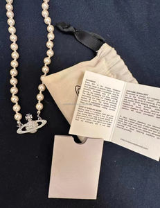 Collar de Perlas de Grado AAAA Extra Grandes Vvivi Enne Wests Woods con Colgante de Saturno, Estilo Romántico de Lujo Discreto y Alta Calidad, Unisex - Product Image 2