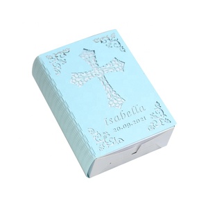 Boîte de faveur de baptême blanche de première communion de livre créatif avec couverture biblique personnalisée découpée au laser - Product Image 1
