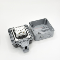 Boîtier de prise de courant extérieur étanche IP66 de type 86 à montage en surface avec 2 prises CA, 2 ports USB-A, interrupteur simple, 13A 250V