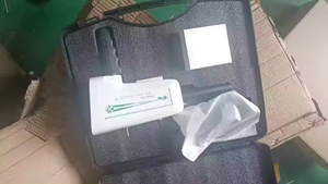 A8 Industrial grande tela 3D LCD <span class=keywords><strong>detector</strong></span> de metais remoto <span class=keywords><strong>detector</strong></span> de pedra preciosa com <span class=keywords><strong>material</strong></span> plástico ouro-colorido - Product Image 6