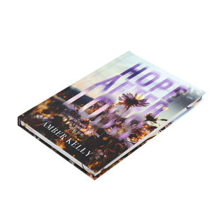 Libro Personalizado con Tapas Duras en Blanco y Negro, Bordes Dorados, Impresión de Libros con Bordes de Color, Encuadernación Personalizada OEM - Product Image 1