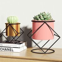 Grosir dari pabrik kami permen warna Mini dalam ruangan Pot bunga rak besi Pot bunga penanam rumah taman dekorasi bentuk desain