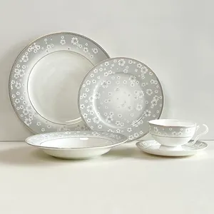 New Design Manufacture Luxury Decaled Porcelain Bone china 16pcs Dinnerware Sets With Golden Rim