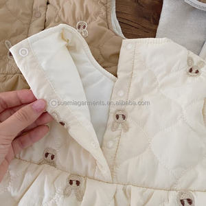 1 pièce étiquette personnalisée lapin en <span class=keywords><strong>nylon</strong></span> automne hiver bébé vêtements pour bébés col rond sans manches filles robe pour tout-petits - Product Image 5